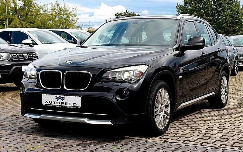 Schwarz Gebraucht 2011 BMW X1 SUV | 6.950 € (Fairer Preis) - Bild 1/4