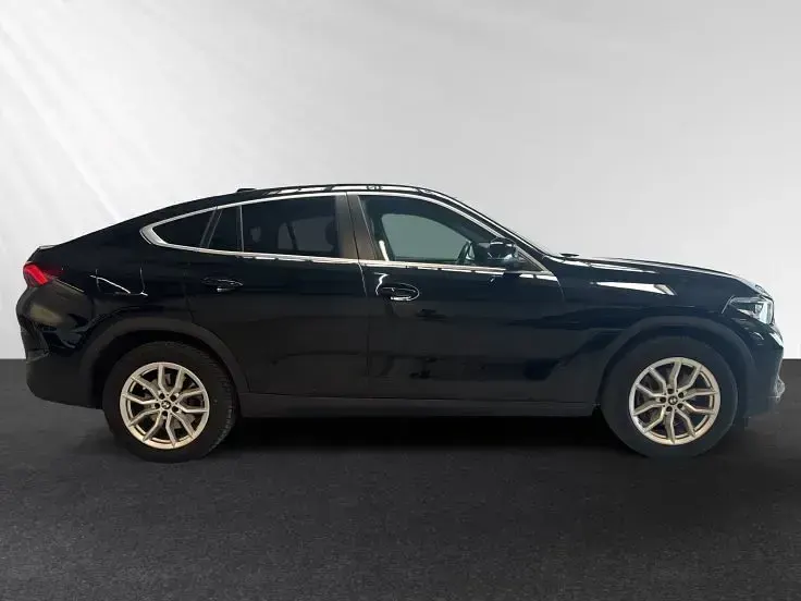 Gebraucht BMW X6 Efficient Dynamics 286 PS (210 kW) 2023 Schwarz uni SUV