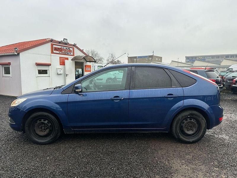Gebraucht Ford Focus 101 PS (74 kW) 2009 Blau Limousine