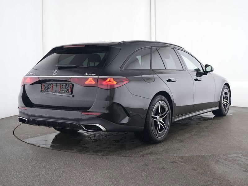 Gebraucht Mercedes E300 AMG 197 PS (144 kW) 2025 Schwarz Limousine