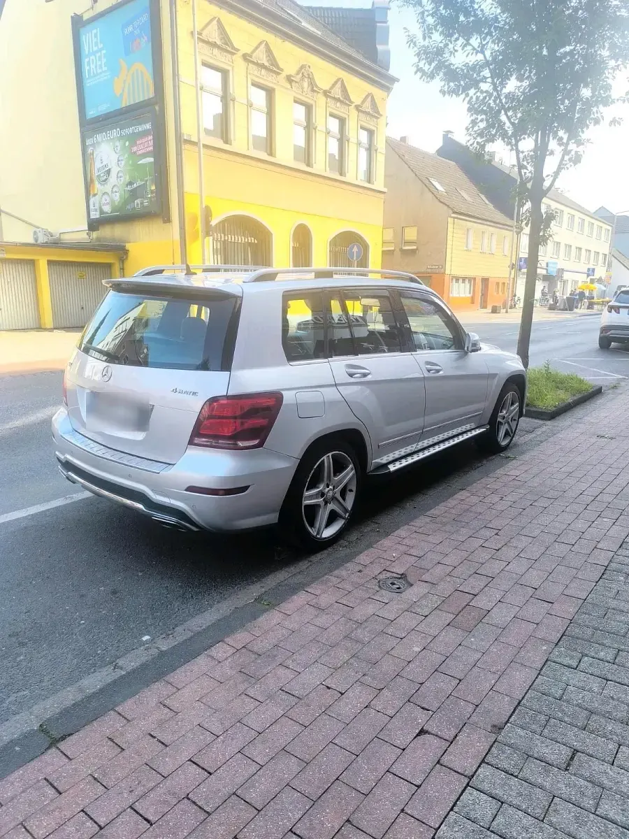 Gebraucht Mercedes GLK220 170 PS (125 kW) 2014 Silber SUV