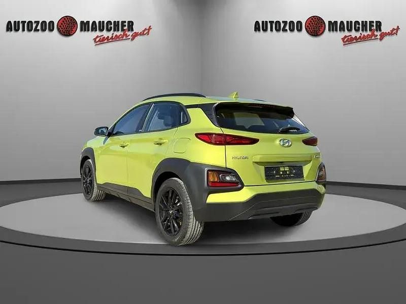 Gebraucht Hyundai Kona Trend 177 PS (130 kW) 2020 Acid yellow / mic SUV
