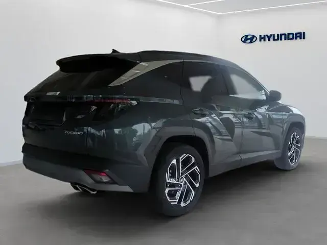Gebraucht Hyundai Tucson Prime 160 PS (117 kW) 2024 Grün SUV