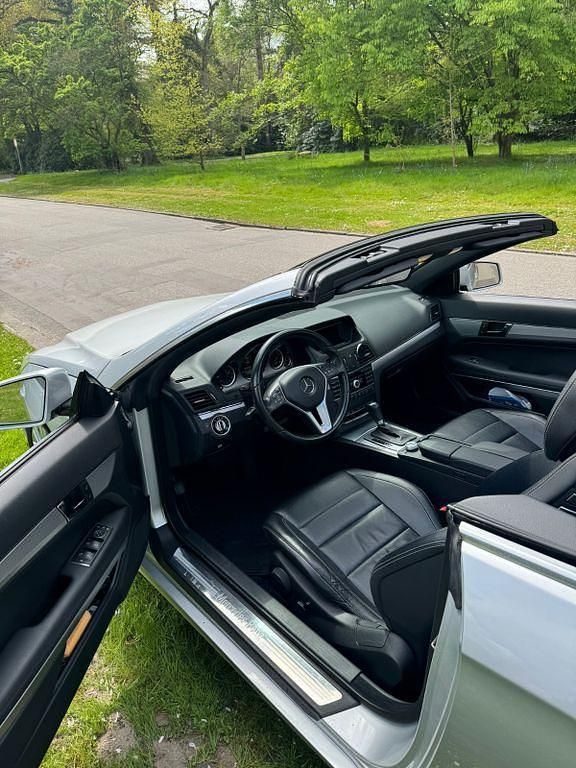 Gebraucht Mercedes 250 204 PS (150 kW) 2011 Silber Cabrio