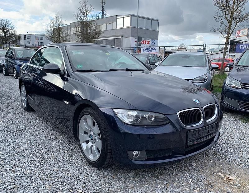 Gebraucht BMW 320 Cabriolet 170 PS (125 kW) 2009 Blau Cabrio