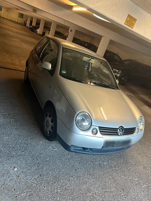 Silber Gebraucht 2000 VW Lupo Kleinwagen | 1.599 € - Bild 1/4