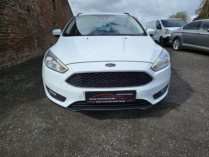 Gebraucht Ford Focus Business Edition 125 PS (91 kW) 2017 Weiß Kombi