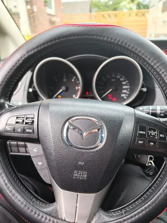 Gebraucht Mazda 5 116 PS (85 kW) 2011 Silber Van / Kleinbus
