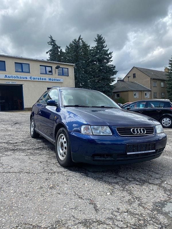 Blau Gebraucht 1998 Audi A3 Limousine | 2.150 € - Bild 1/4