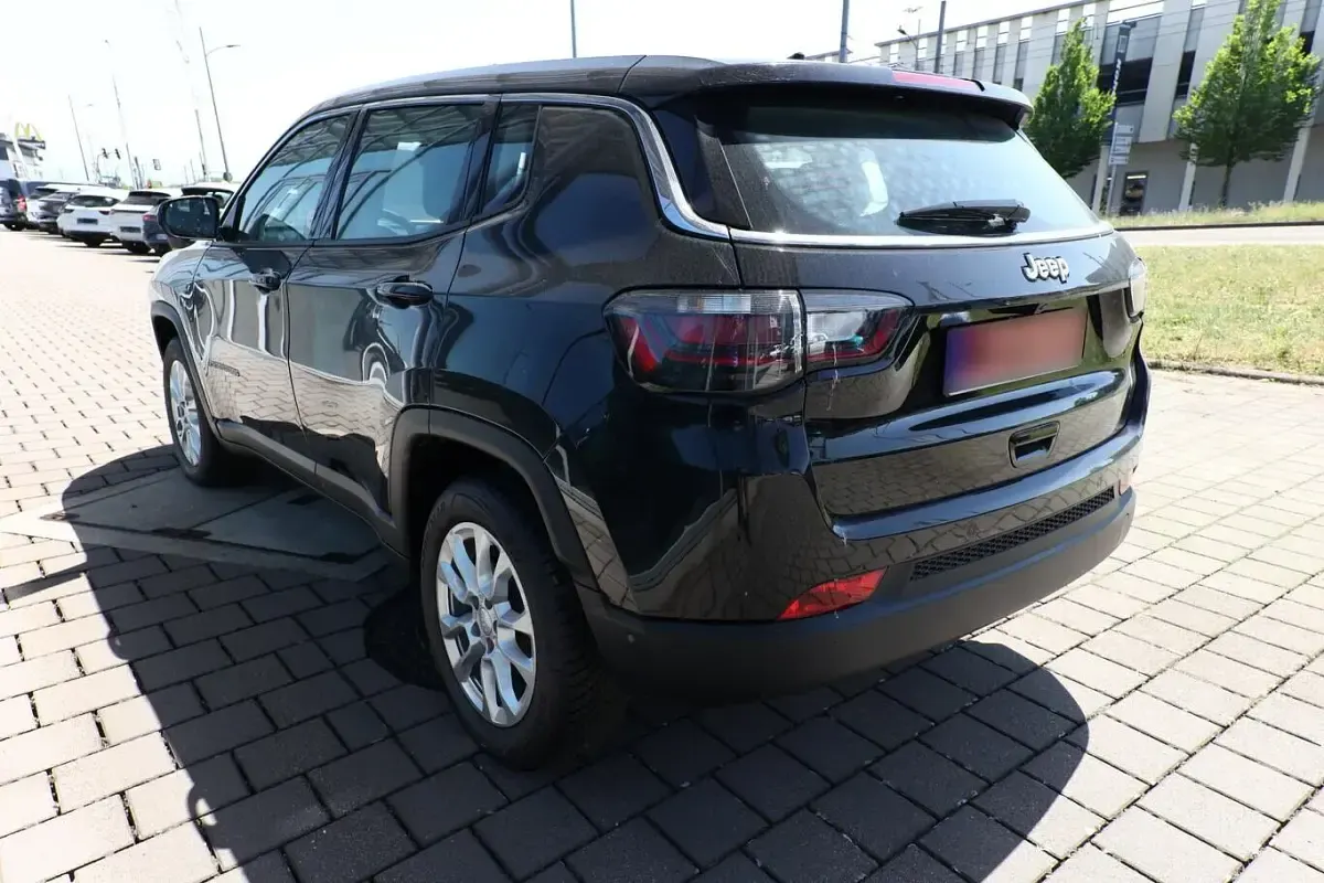 Nouvelle Jeep Compass Altitude 131 ch (96 kW) 2025 Noir SUV