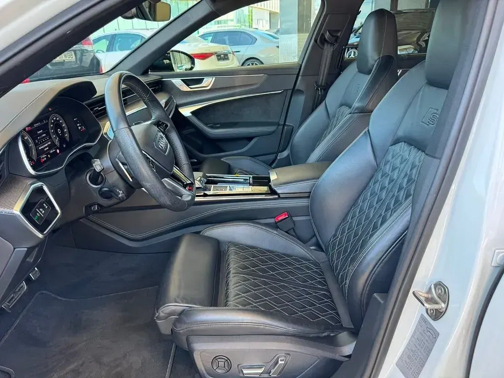 Gebraucht Audi A6 Sport 367 PS (269 kW) 2020 Weiß Limousine