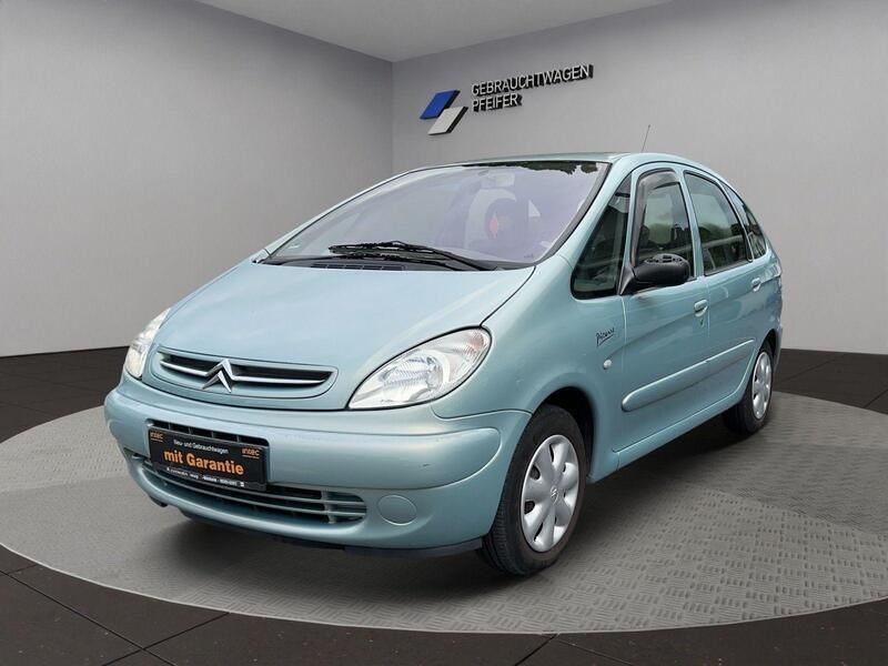 Grün Gebraucht 2003 Citroën Xsara Picasso Van / Kleinbus | 1.490 € (Fairer Preis) - Bild 1/4