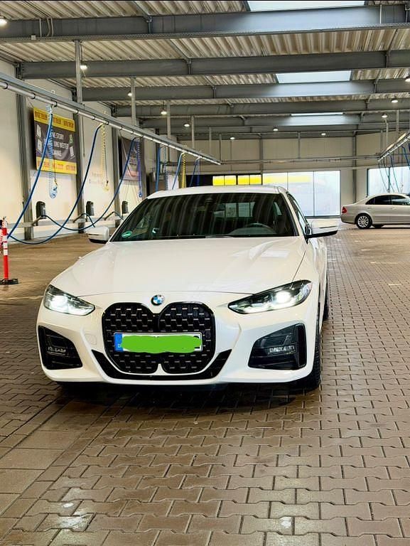 Gebraucht BMW 420 M Sport 184 PS (135 kW) 2023 Weiß Coupé