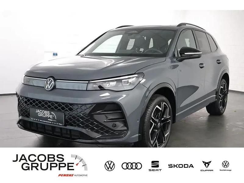 Grau Gebraucht 2025 VW Tiguan Style SUV | 43.980 € (Superpreis) - Bild 1/4