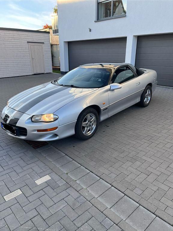 Gebraucht Chevrolet Camaro 288 PS (211 kW) 1998 Silber Coupé