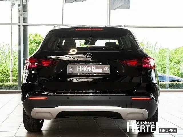 Usata Mercedes GLA200 163 CV (119 kW) 2024 SUV