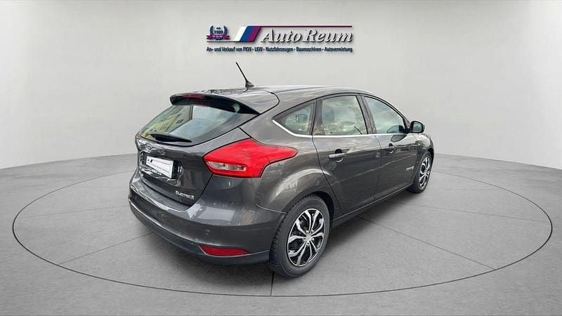 Gebraucht Ford Focus 106 kW (145 PS) 2018 Grau Limousine