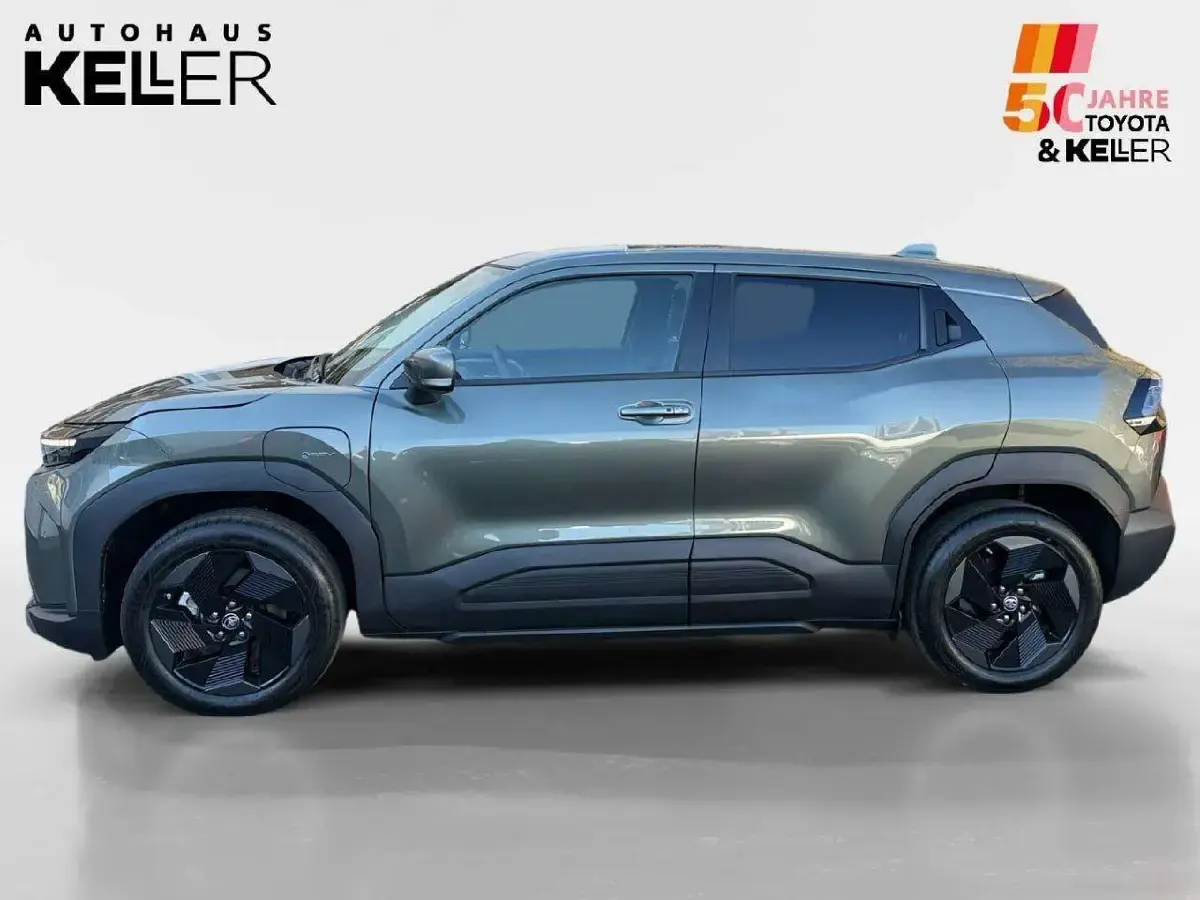 Neu Toyota Urban Cruiser 128 kW (175 PS) 2026 Grün SUV