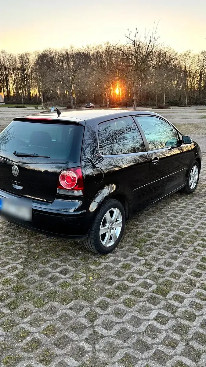 Gebraucht VW Polo 80 PS (58 kW) 2007 Schwarz Kleinwagen