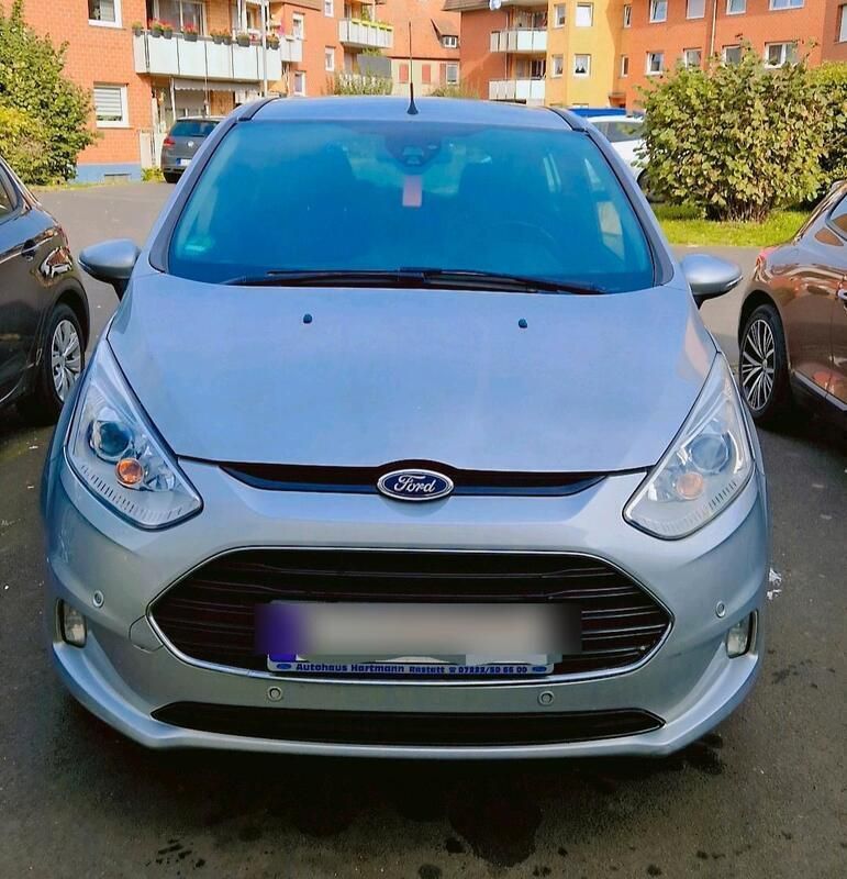 Silber Gebraucht 2013 Ford B-MAX Van / Kleinbus | 9.000 € (Fairer Preis) - Bild 1/4
