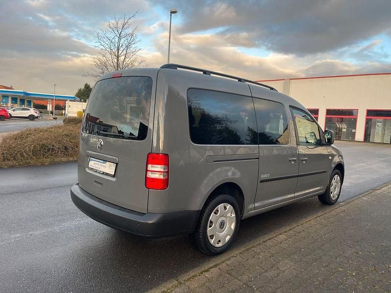 Gebraucht VW Caddy Maxi 102 PS (75 kW) 2013 Grau Van / Kleinbus