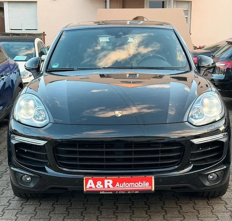 Gebraucht Porsche Cayenne Diesel 262 PS (192 kW) 2015 Schwarz SUV