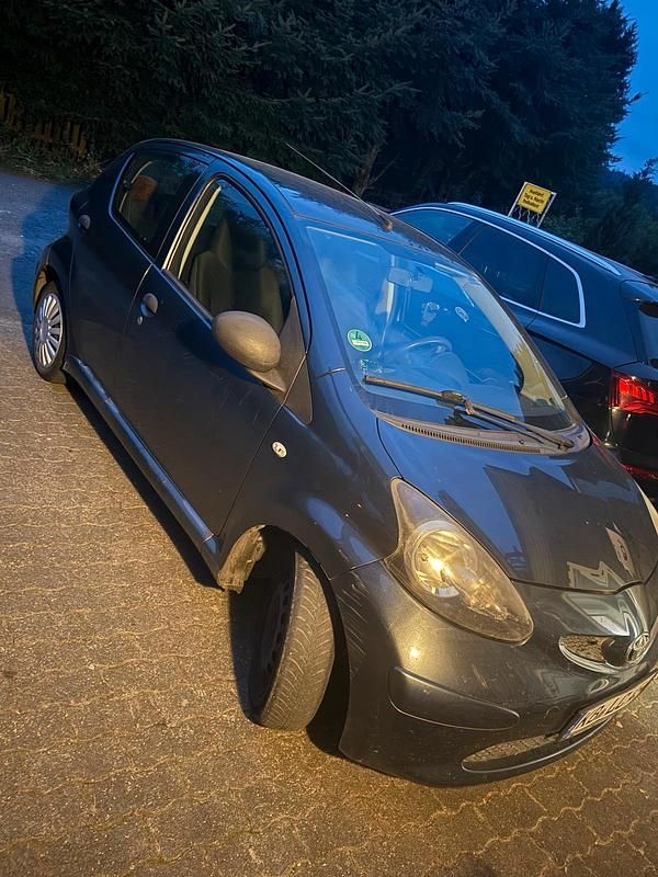 Gebraucht 2006 Toyota Aygo Kleinwagen | 1.200 € (Guter Preis) - Bild 1/3