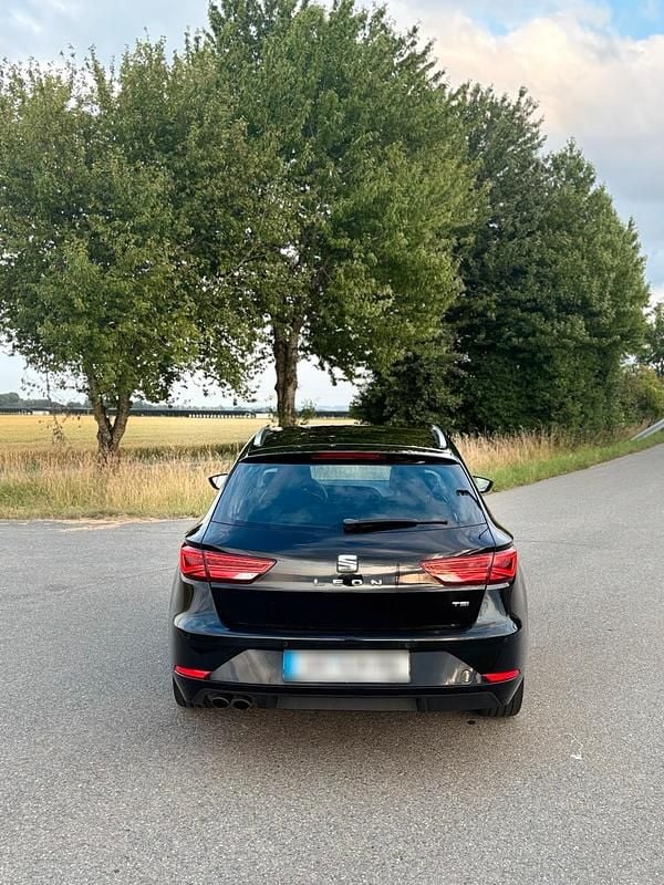 Second-hand Seat Leon 180 CP (132 kW) 2017 Negru Break