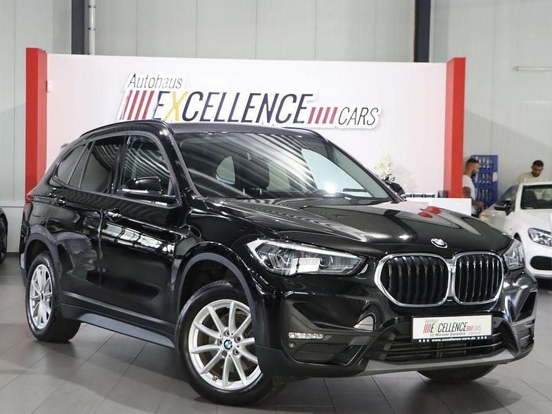 Schwarz Gebraucht 2022 BMW X1 Advantage SUV | 21.991 € (Fairer Preis) - Bild 1/4