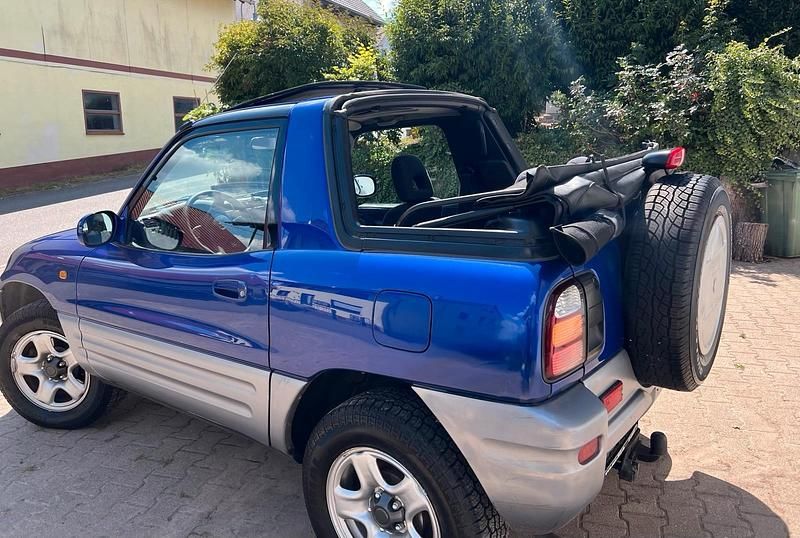 Blau Gebraucht 1998 Toyota RAV4 SUV | 5.600 € - Bild 1/4