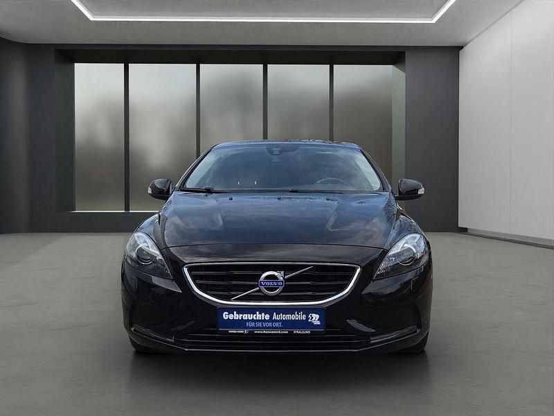 Gebraucht Volvo V40 You! 120 PS (88 kW) 2014 Schwarz Limousine