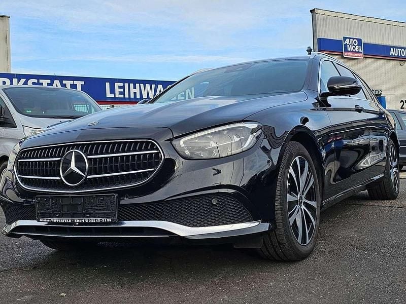 Gebraucht Mercedes E300 211 PS (155 kW) 2021 Schwarz  unilack Kombi