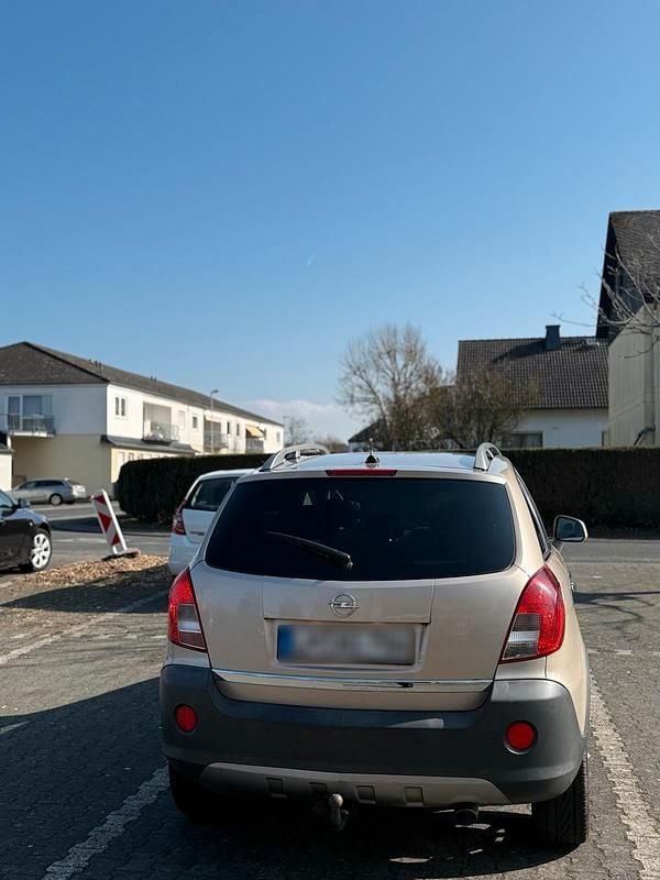 Gebraucht Opel Antara 163 PS (119 kW) 2013 Beige SUV