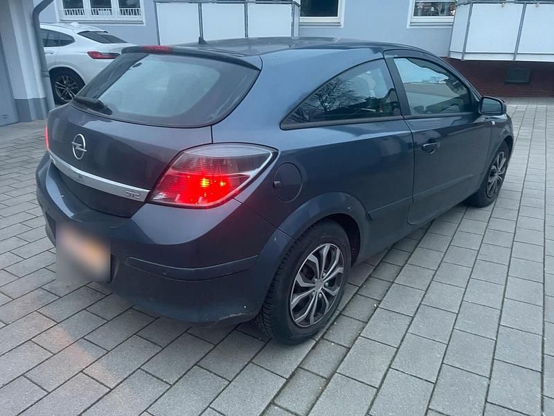Gebraucht Opel Astra 90 PS (66 kW) 2008 Blau Coupé