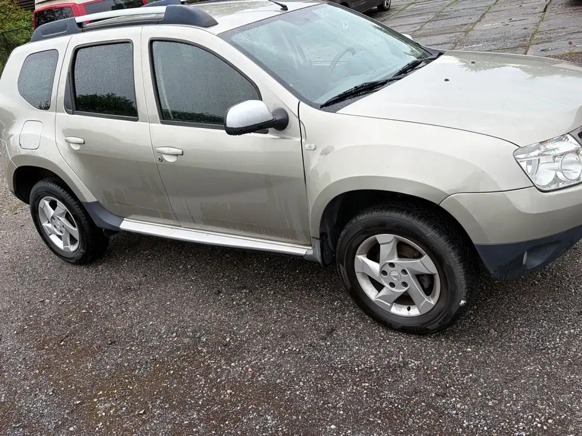 Używany Dacia Duster Ambiance 90 KM (66 kW) 2011 SUV