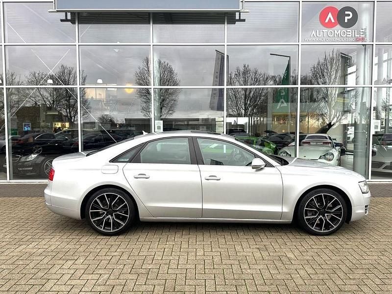 Gebraucht Audi A8 Ambiente 371 PS (272 kW) 2010 Limousine