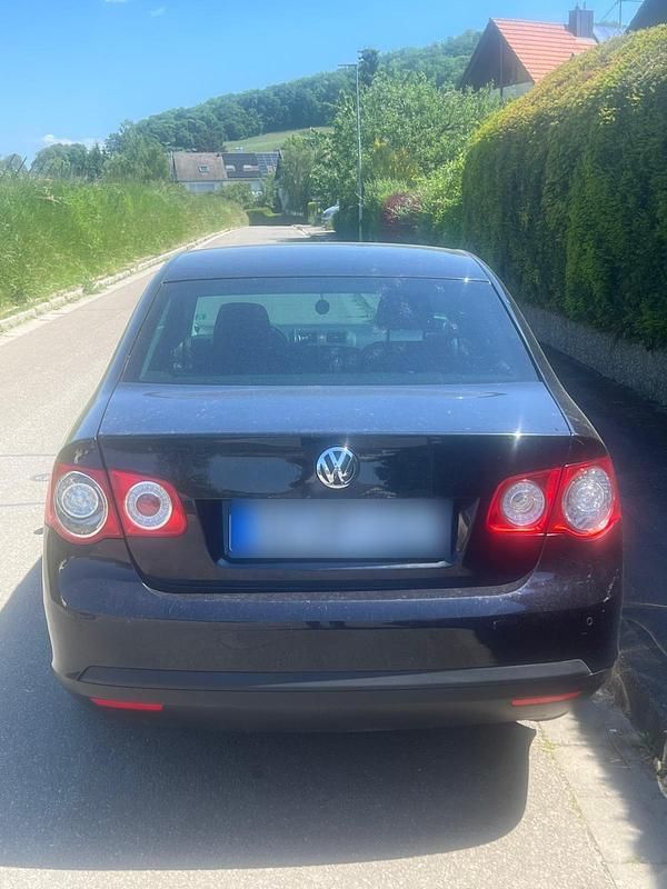 Schwarz Gebraucht 2009 VW Jetta Limousine | 2.500 € (Superpreis) - Bild 1/4