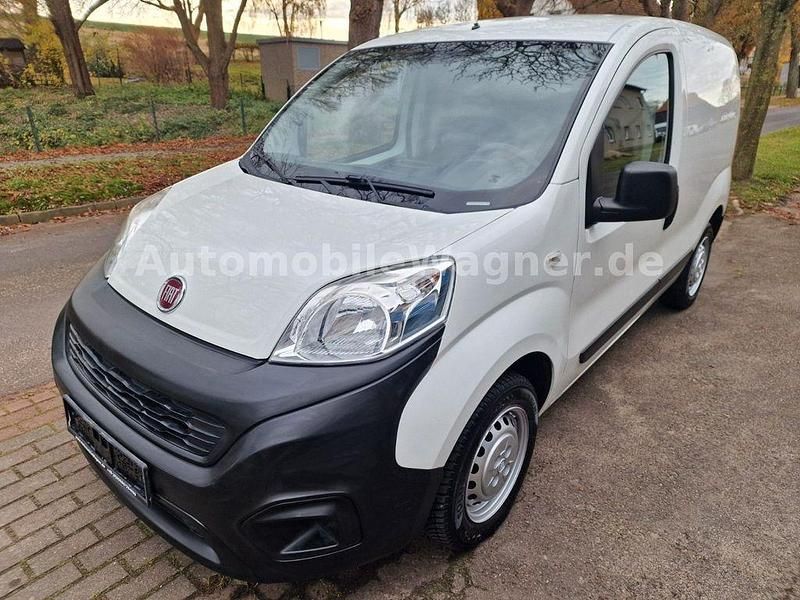 Weiß Gebraucht 2017 Fiat Fiorino Basis Van | 5.990 € (Fairer Preis) - Bild 1/4