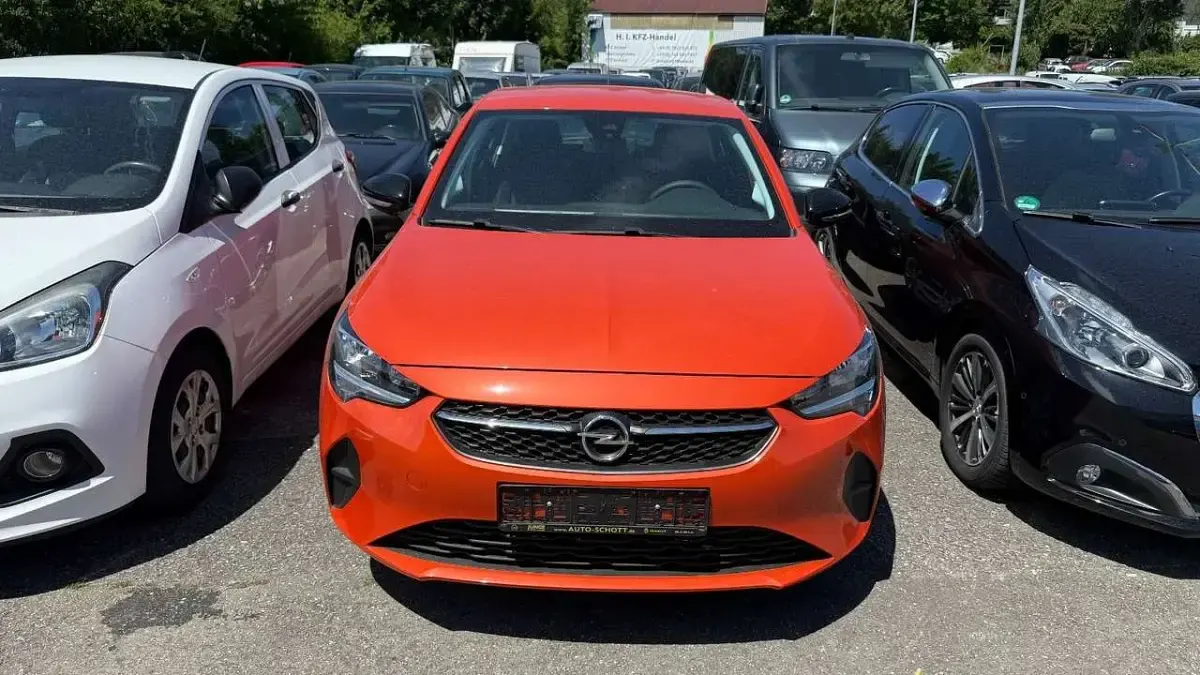 Gebraucht Opel Corsa Edition 75 PS (55 kW) 2023 Orange fizz/spicy orange Kleinwagen