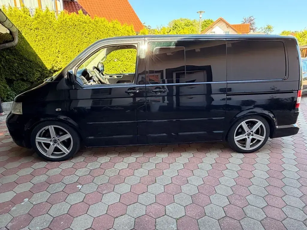 Gebraucht VW Multivan 174 PS (127 kW) 2006 Schwarz Van / Kleinbus