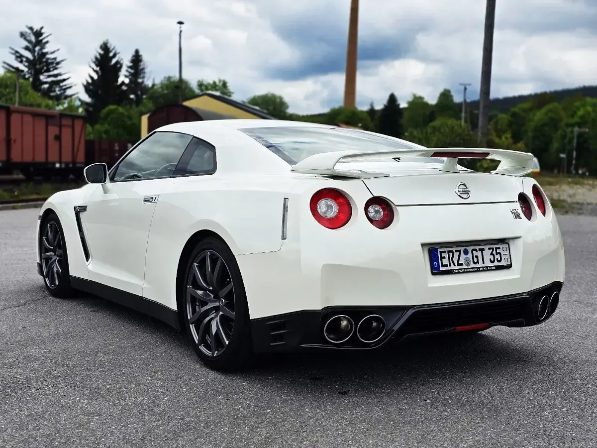 Gebraucht Nissan GT-R GT 530 PS (389 kW) 2012 Weiß Coupé