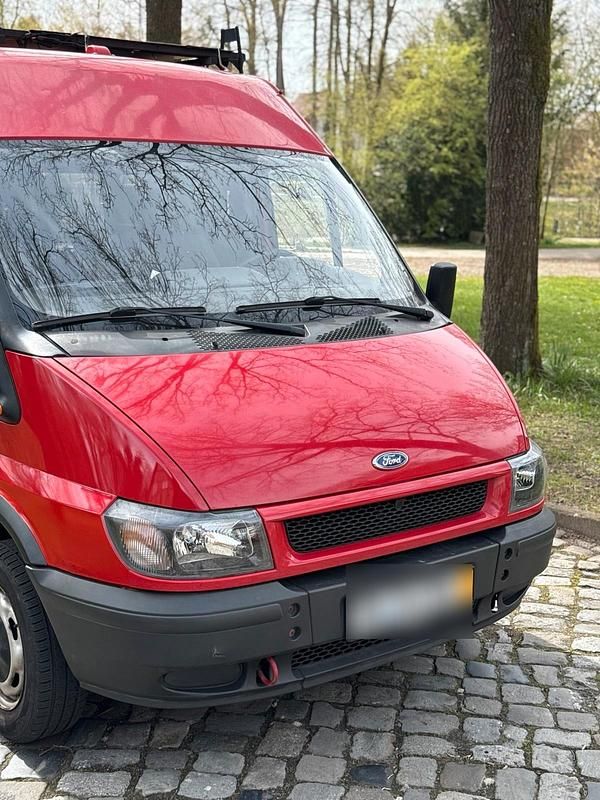 Second-hand Ford Transit 85 CP (62 kW) 2004 Roșu Monovolum