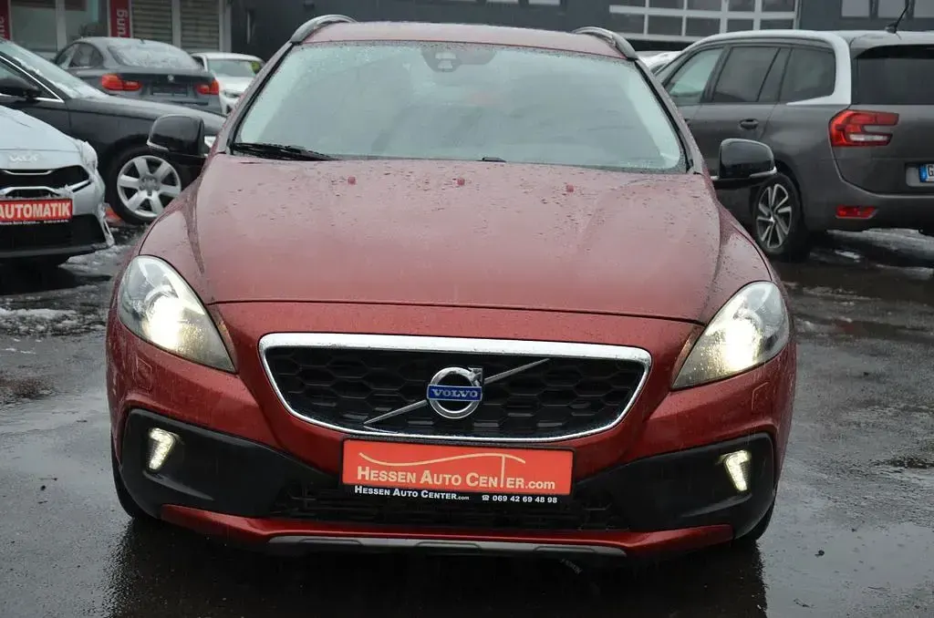 Gebraucht Volvo V40 CC 120 PS (88 kW) 2015 Rot Kombi