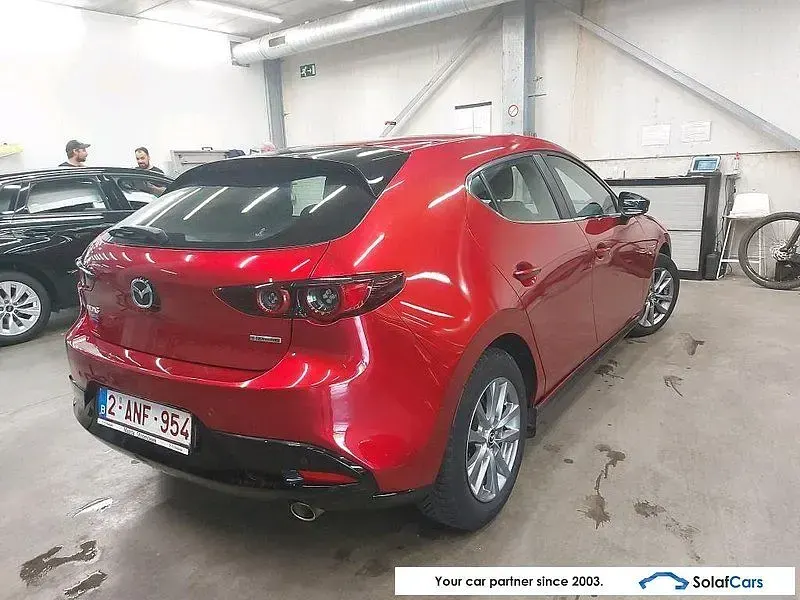 Gebraucht Mazda 3 122 PS (89 kW) 2021 Rot Limousine