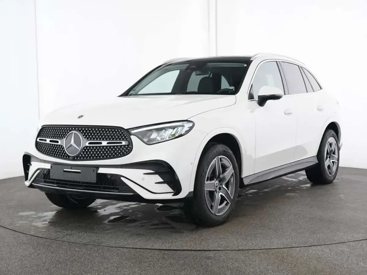 Gebraucht Mercedes GLC400d AMG 252 PS (185 kW) 2026 Weiß SUV