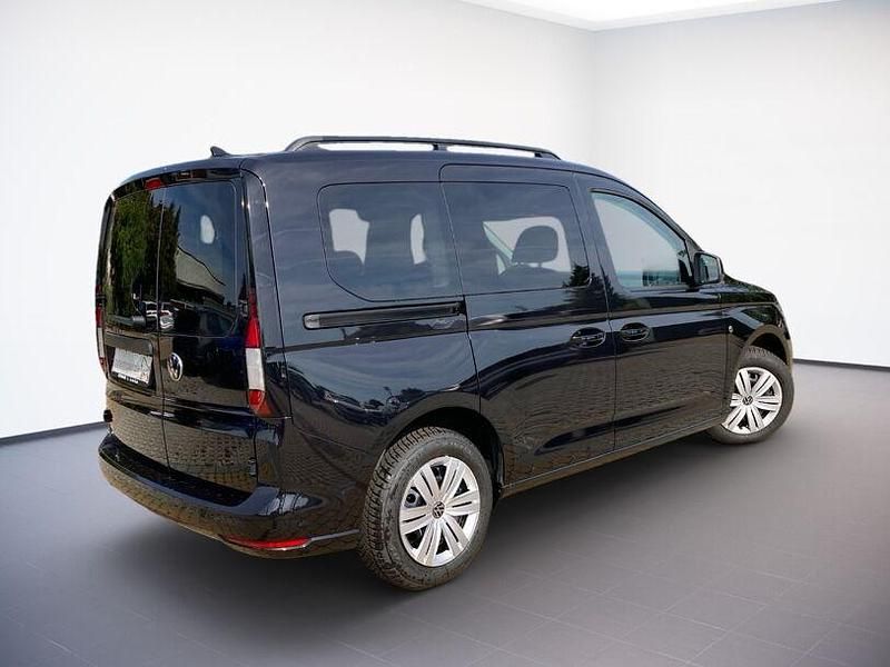 Gebraucht VW Caddy Life 122 PS (89 kW) 2023 Deep black perleffekt Van / Kleinbus