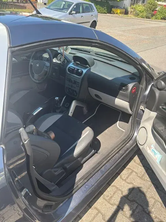 Gebraucht Opel Tigra 90 PS (66 kW) 2008 Blau Cabrio