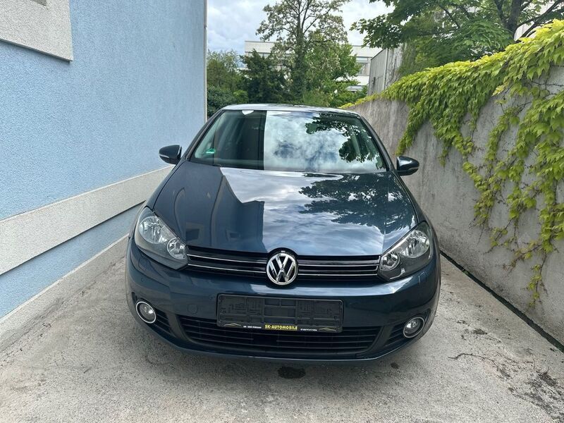 Blau Gebraucht 2010 VW Golf VI Limousine | 3.350 € (Guter Preis) - Bild 1/4