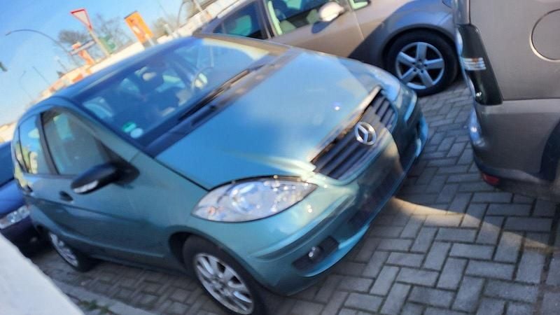 Gebraucht Mercedes A150 95 PS (69 kW) 2004 Blau Kleinwagen