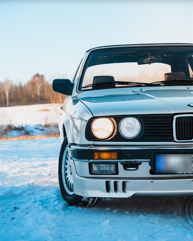 Gebraucht BMW 323 Cabriolet 150 PS (110 kW) 1984 Beige Cabrio